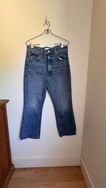 Mother The Scooter Ankle Mid-Rise Crop Flare Jeans in Blue Denim, Size 30